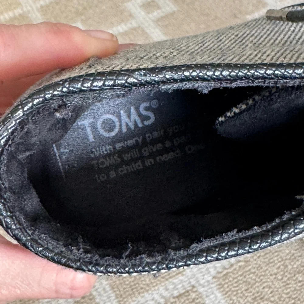 TOMS Wedge Ankle Booties Lace Up Tweed Black Cream Size 7